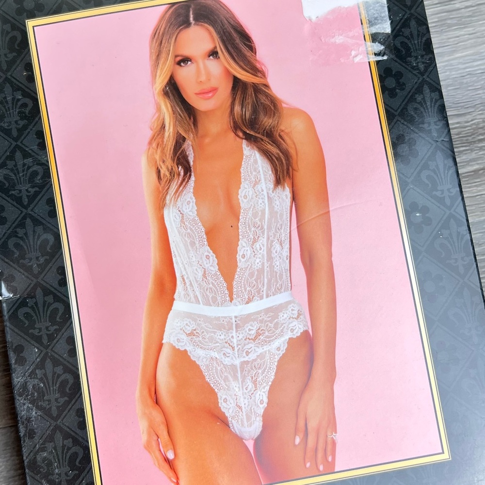 NWT! Plunge Lace Teddy